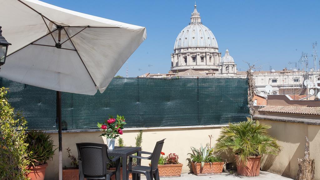 Rental In Rome Vatican View Terrace Exterior photo